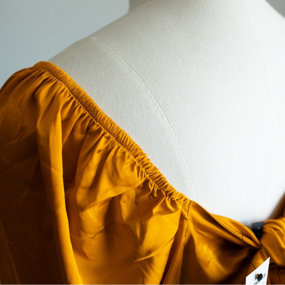 EXPRESS Satin V-Neck Puff Sleeve Twist Front Mini Fit and Flare Dress Golden - Picture 4 of 16
